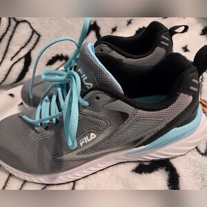 Fila Shoes Womens 8.5 Trazoros Winspeed Running Sneakers Gray - No Box